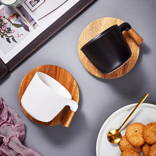 Keramikbecher aus schwarzem Holz | Meine Holztasse