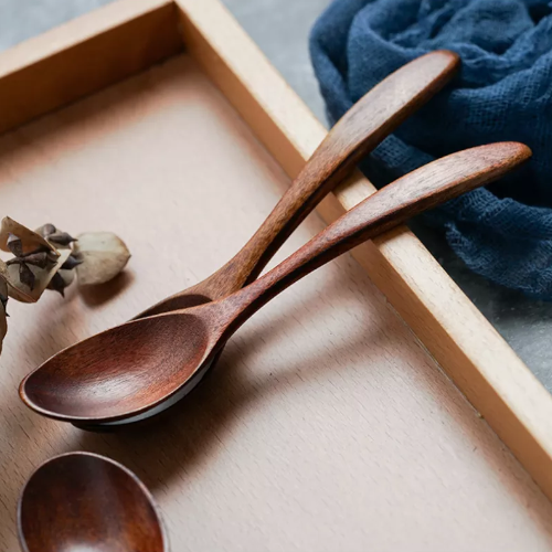 Cuillère en bois noyer | Ma tasse en bois